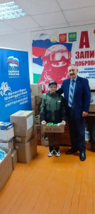Амирханы благодарят бойцов за службу